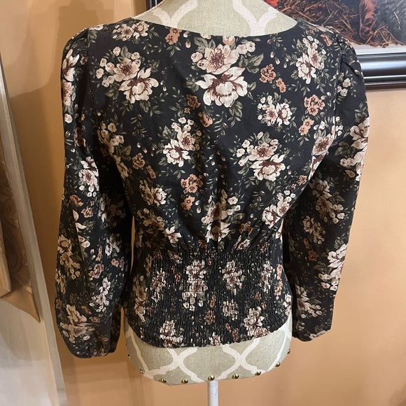 Abercrombie & Fitch Long-Sleeve Poplin Squareneck Corset Top - Picture 6 of 7